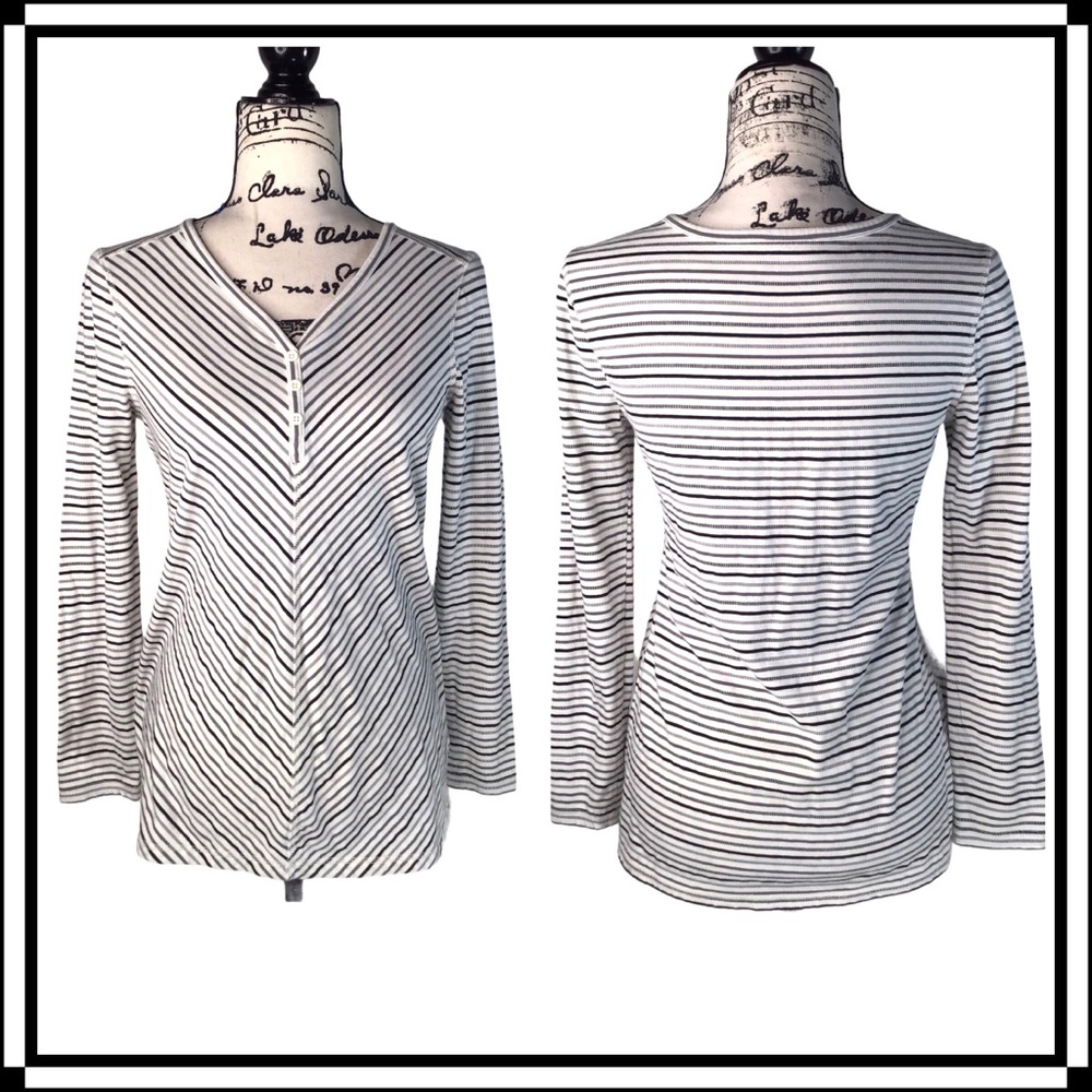 T by Talbots 3 Button Pullover Long Sleeve Top SP